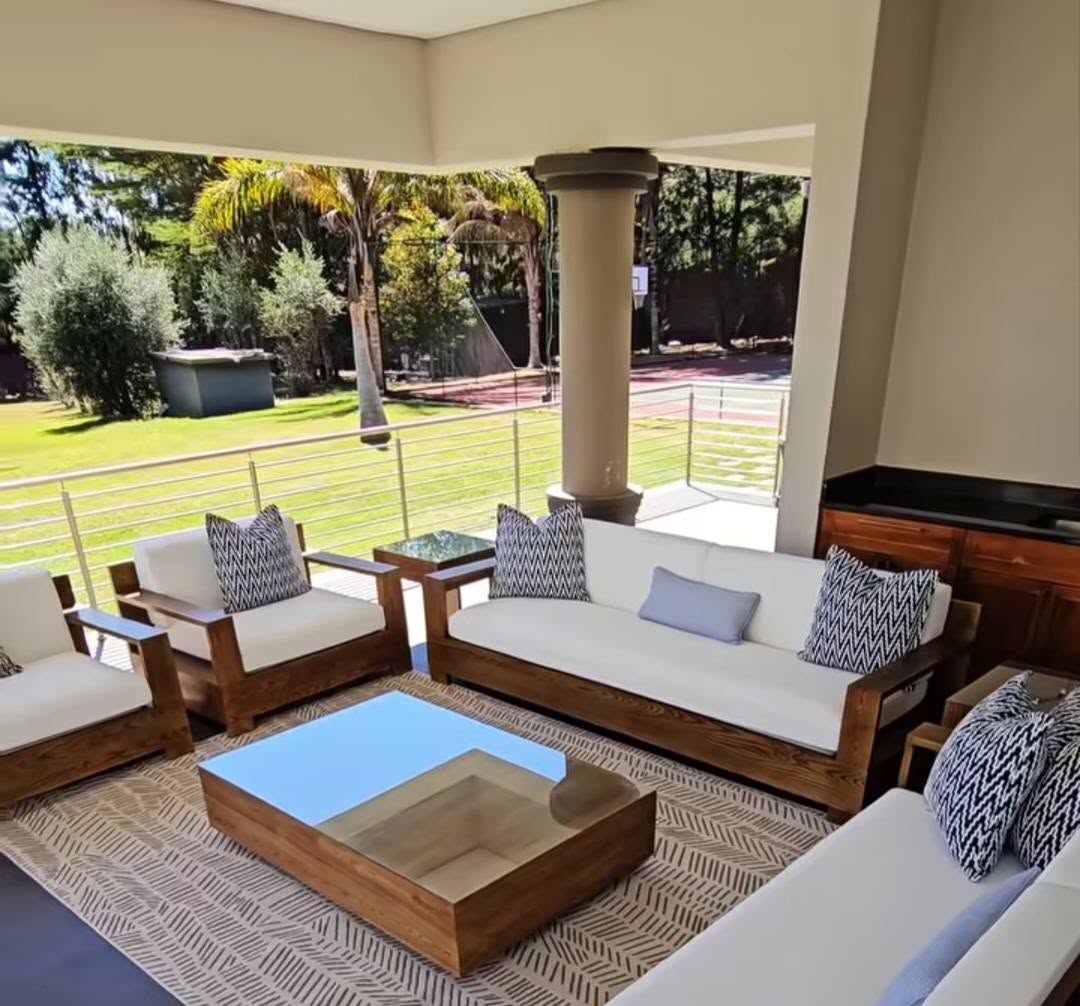 Outdoor patio and lounge area built by Vebrech Civil Works